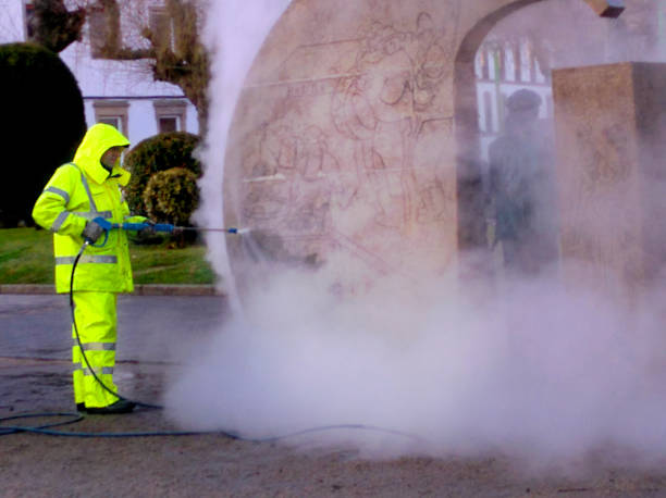 Why Choose Our Certified Pressure Washing Experts for Your Project Needs in Huntington, TX?